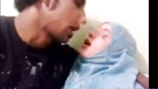 سكس عربدة - مصرية محجبة تبرز سحر إطلالتها بأناقة فريدة!